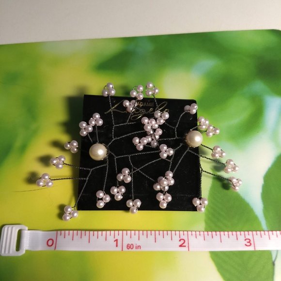 Vintage 80s delicate spray of 'pearls' statement earrings NWT - Picture 5 of 6